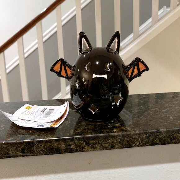 Target Bullseye Playground Light Up Ceramic Bat Figurine Halloween 2024 NEW - Picture 1 of 3